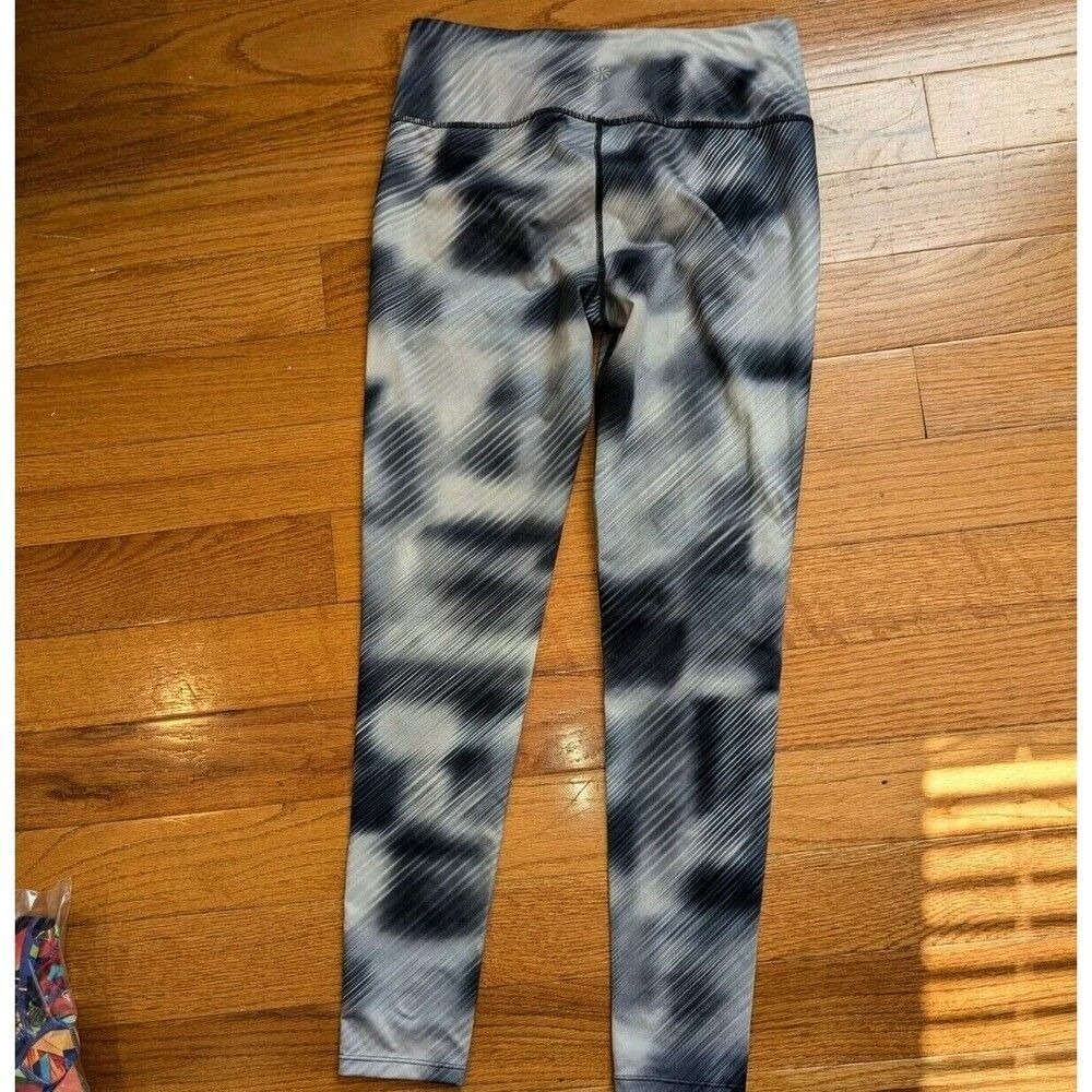 Athleta‎ Size Medium Black & Grey Women's High Rise Alpine Chaturanga™ Leggings - Picture 3 of 5